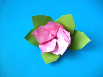 papierkunst roze Azalea bloem