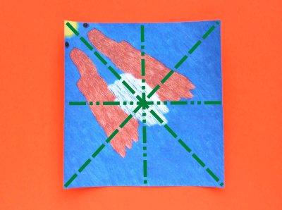 blauw vouwpapiertje voor een origami vogel
