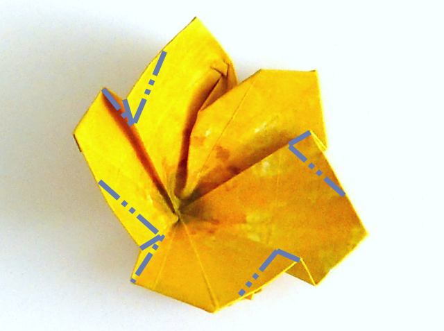 Fold Origami Buttercup flowers