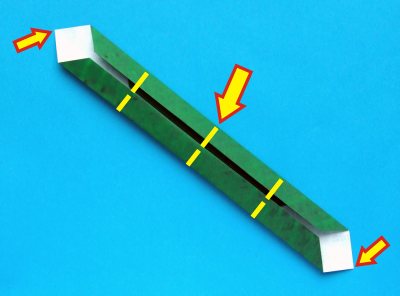 how to make the leaves of an origami christmas cactus