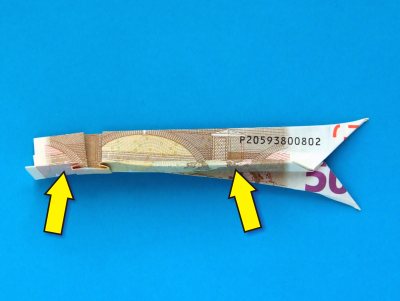 de eiffeltoren van geld vouwen