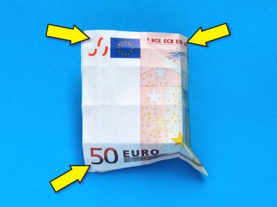 de eiffeltoren van geld vouwen