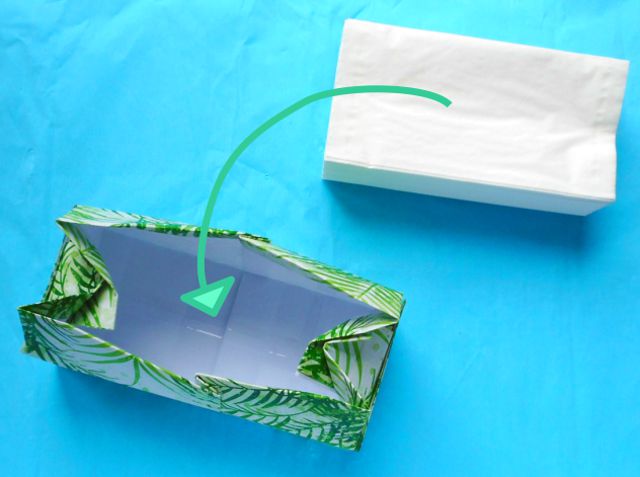 Fold an Origami tissue box