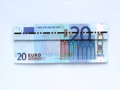 de toren van pisa van geld maken