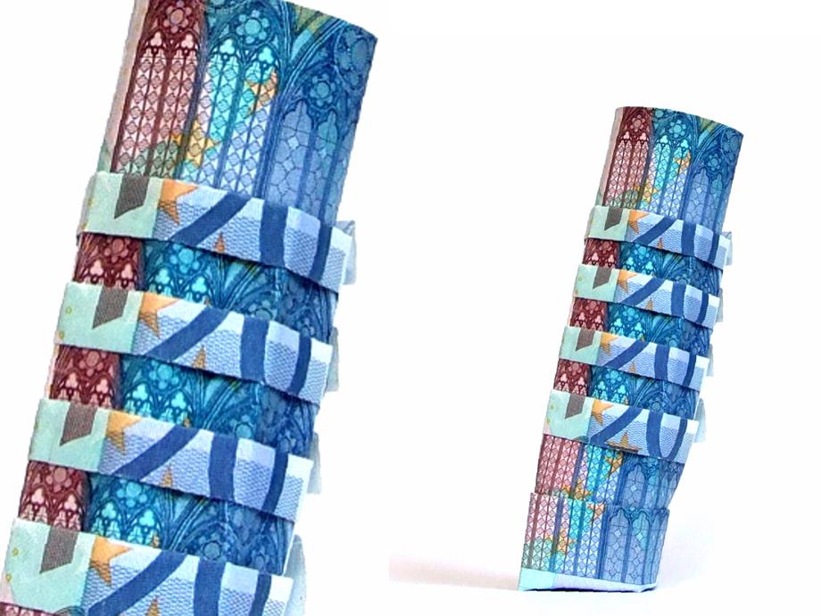Money Origami tower of Pisa