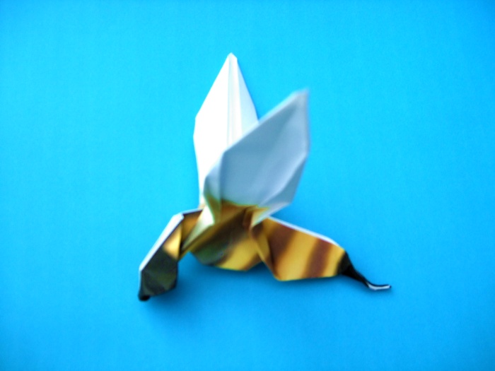 Origami wesp