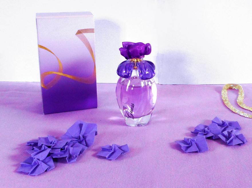 Parfum met Origami bloemen