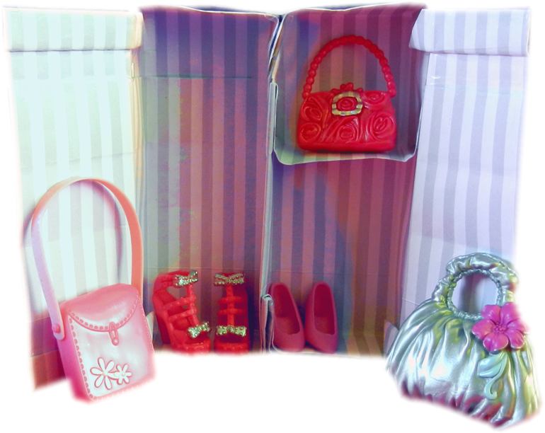 Poppenhuis kledingkast Poppenhuis kledingkast
