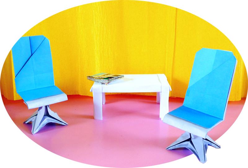 Poppenhuis stoelen Poppenhuis stoelen