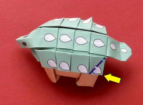 een schattige dinosaurus knutselen: Ankylosaurus