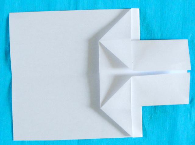 Fold an Origami Apron Fold an Origami Apron