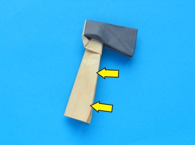 een hakbijl van papier knutselen een hakbijl van papier knutselen