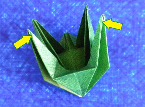 een Origami kever van papier maken