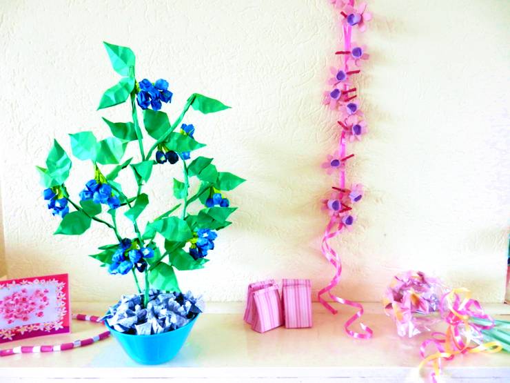 Kawaii Origami Blueberry Plant