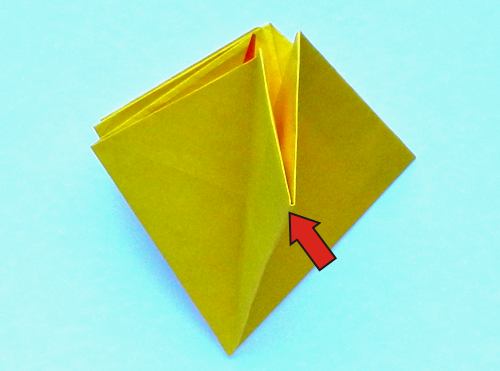 Fold an Origami Narcissus flower