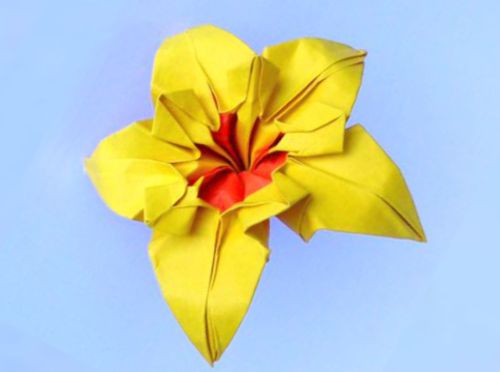 Origami Narcissus Flower