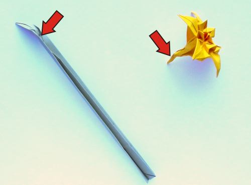 Fold an Origami Narcissus flower Fold an Origami Narcissus flower