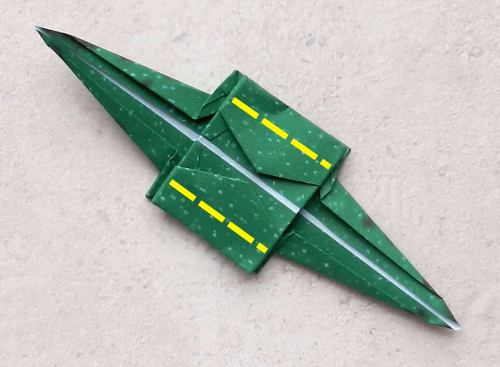 uitleg om een Brachiosaurus Dino van papier te maken uitleg om een Brachiosaurus Dino van papier te maken