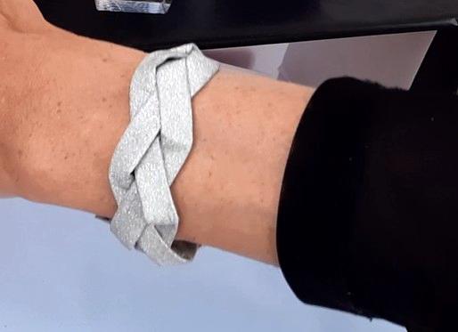 Gevlochten armband van papier