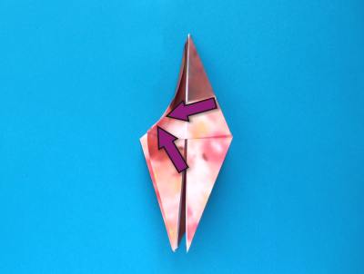 uitleg om een origami vlinder te vouwen