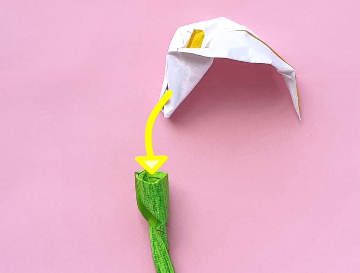 Make Origami Calla Lilies