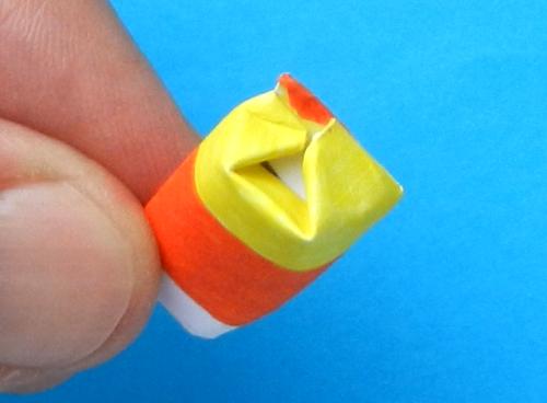 Origami Candy Corn folding tutorial