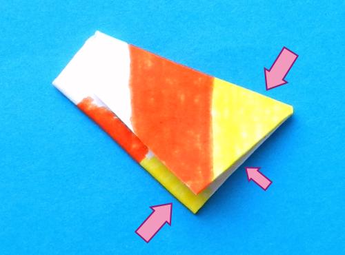 Candy Corn snoepjes maken van papier