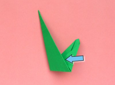 how to fold the stem of a flat origami tulip