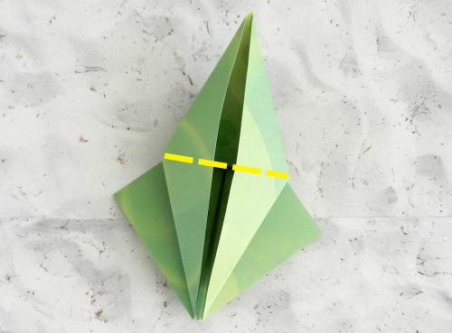 Origami Carrot Gift Box tutorial