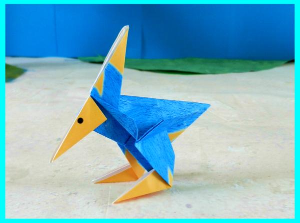 Cartoon vogeltje van papier Cartoon vogeltje van papier