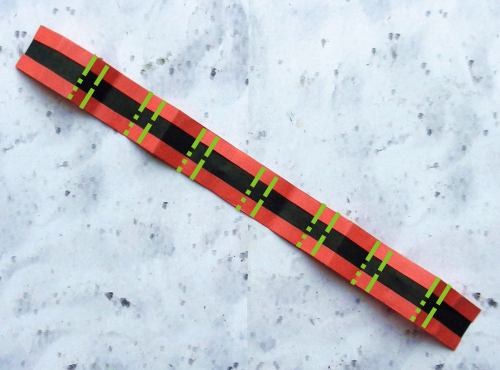 Een duizendpoot van papier maken Een duizendpoot van papier maken