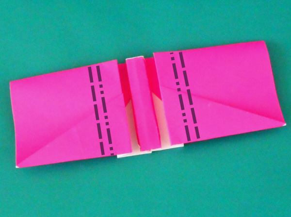 Fold an Origami cheerleader skirt