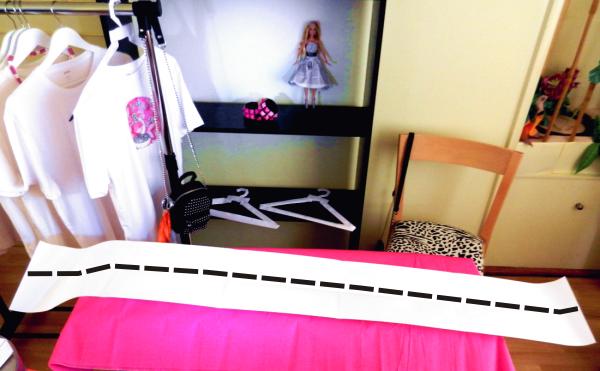 Make Origami clothes hangers Make Origami clothes hangers