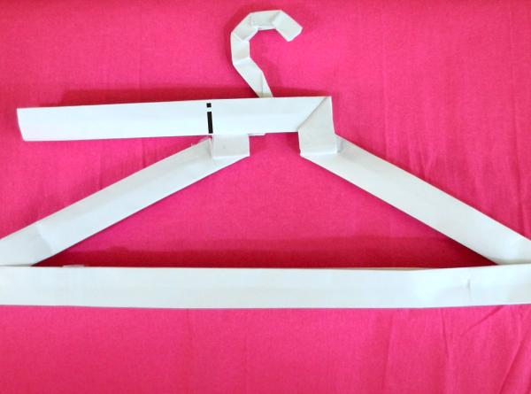 Make Origami clothes hangers Make Origami clothes hangers