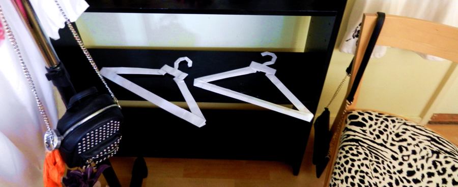 Origami clothes hangers Origami clothes hangers