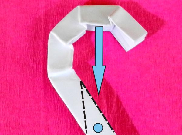 Make Origami clothes hangers Make Origami clothes hangers