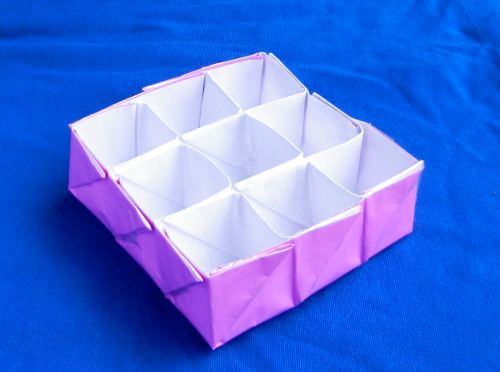 Origami compartment box