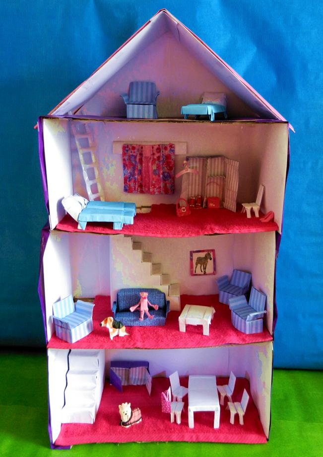 Origami dollhouse