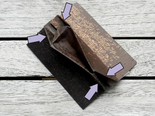 Fold an Origami cowboy hat Fold an Origami cowboy hat