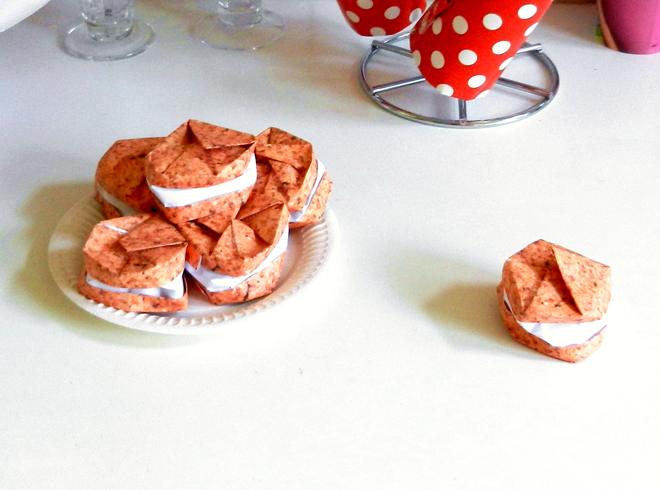 Creme koekjes van papier