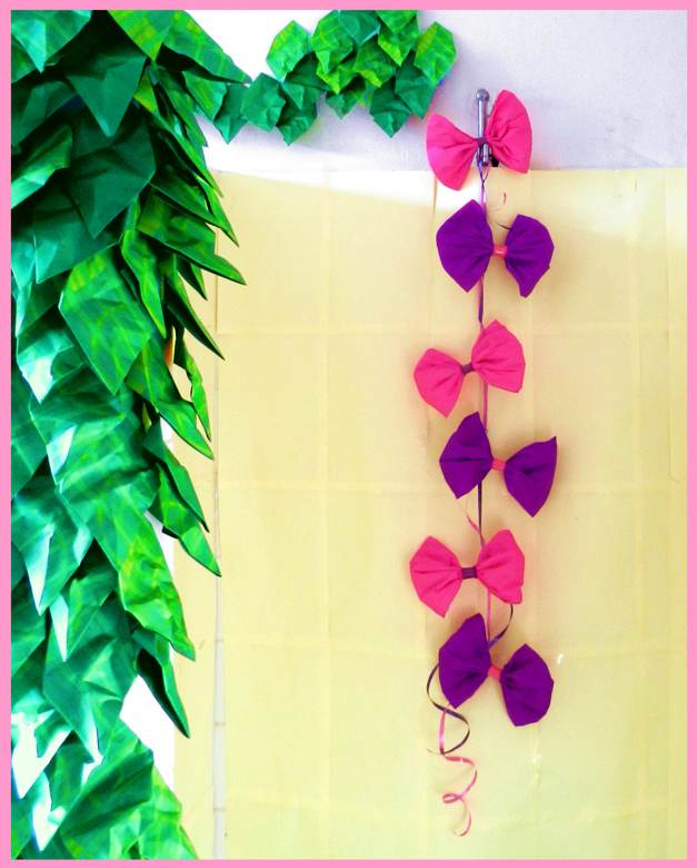 Crepe paper Bow Garland Crepe paper Bow Garland