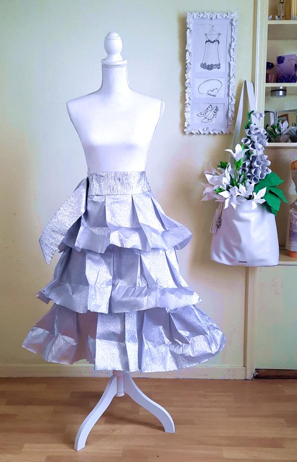 Laagjes rok van crepepapier