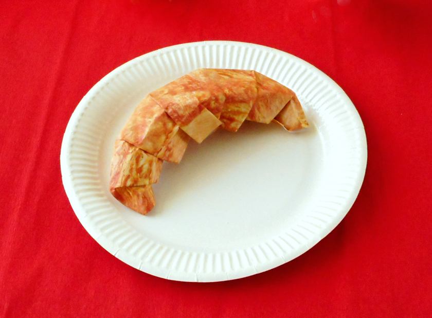 Origami croissant