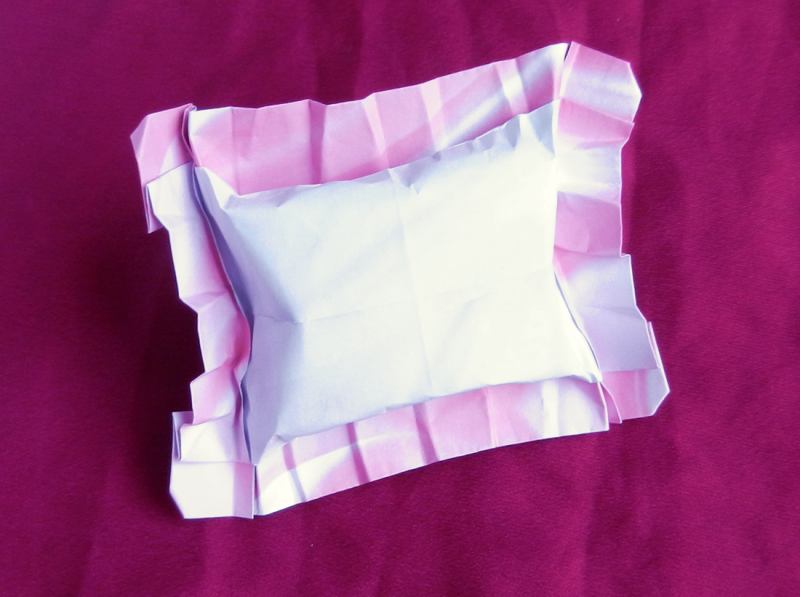 Origami cushion