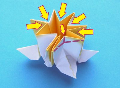 Fold an Origami Daffodil Fold an Origami Daffodil