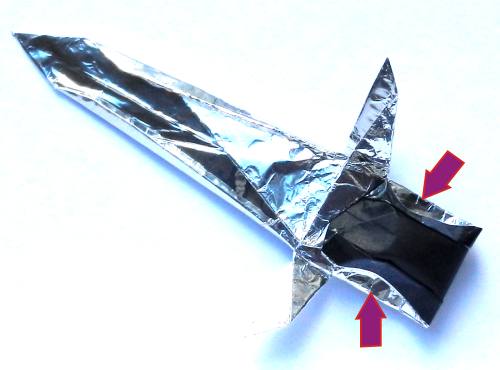 Fold an Origami dagger