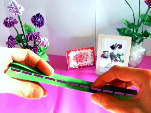 Make Origami Dahlia flowers Make Origami Dahlia flowers