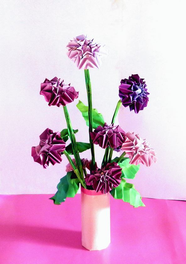 Origami Dahlia's Origami Dahlia's