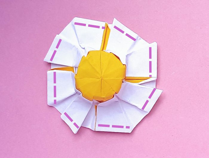 Make Origami Daisy flowers