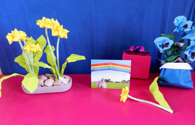 Origami Dandelions and Pansies Origami Dandelions and Pansies